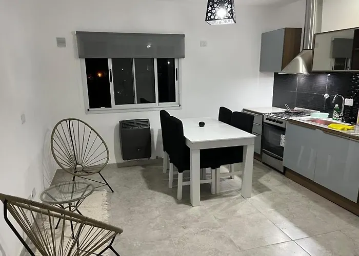 Travel Suites Ezeiza- 5 Pax- Centro Eze- Shoppings A 8 Min