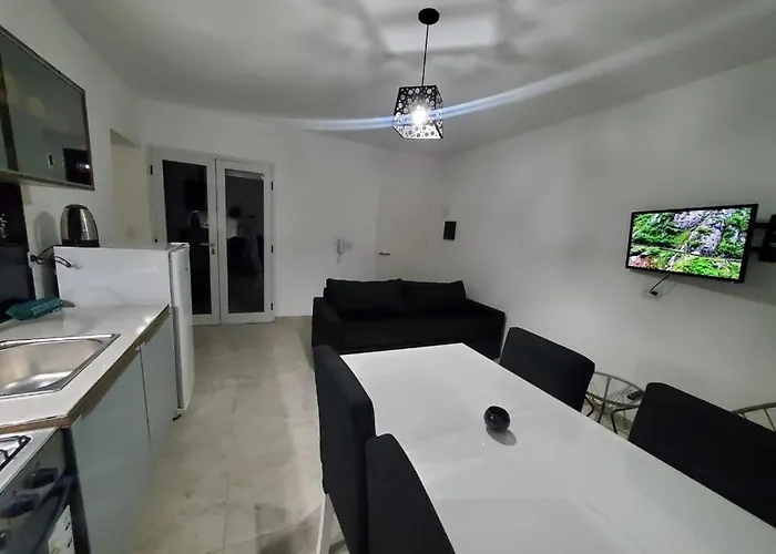 Travel Suites Ezeiza- 5 Pax- Centro Eze- Shoppings A 8 Min