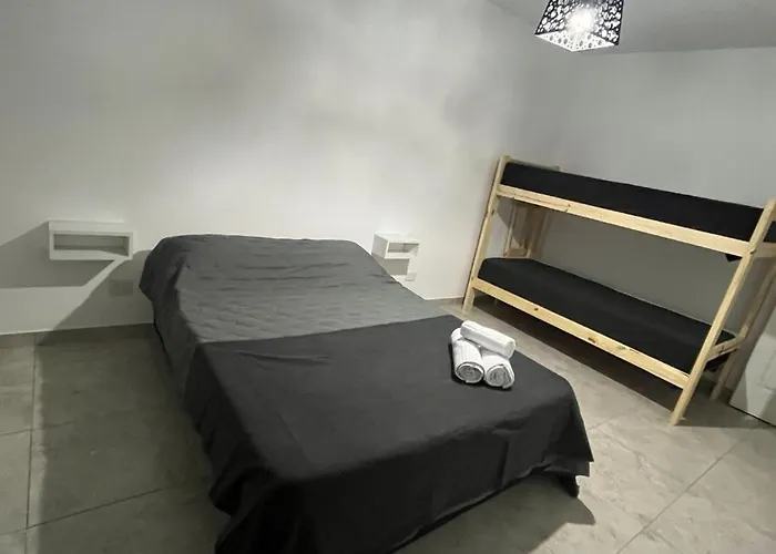 Travel Suites Ezeiza- 5 Pax- Centro Eze- Shoppings A 8 Min